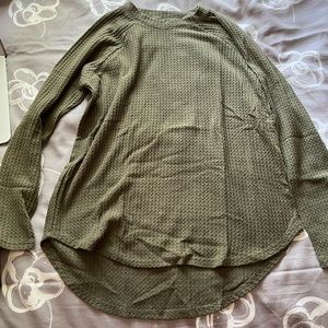 Green waffle knit American Eagle shirt